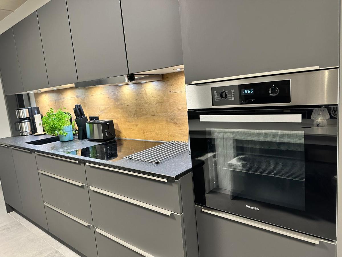 Luxurioeses Apartment Direkt Am Kanal 125 M² - Youpartments Munster  Bagian luar foto